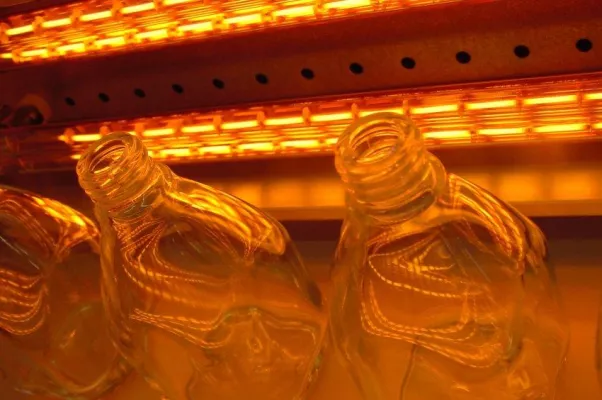 Glass annealing lehr lamp